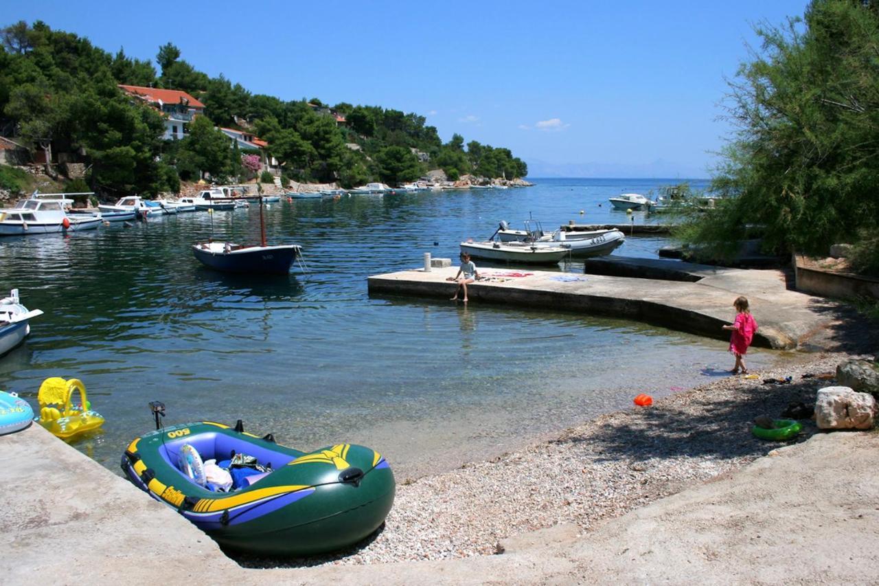 Apartments By The Sea Basina, Hvar - 116 Vrboska Luaran gambar