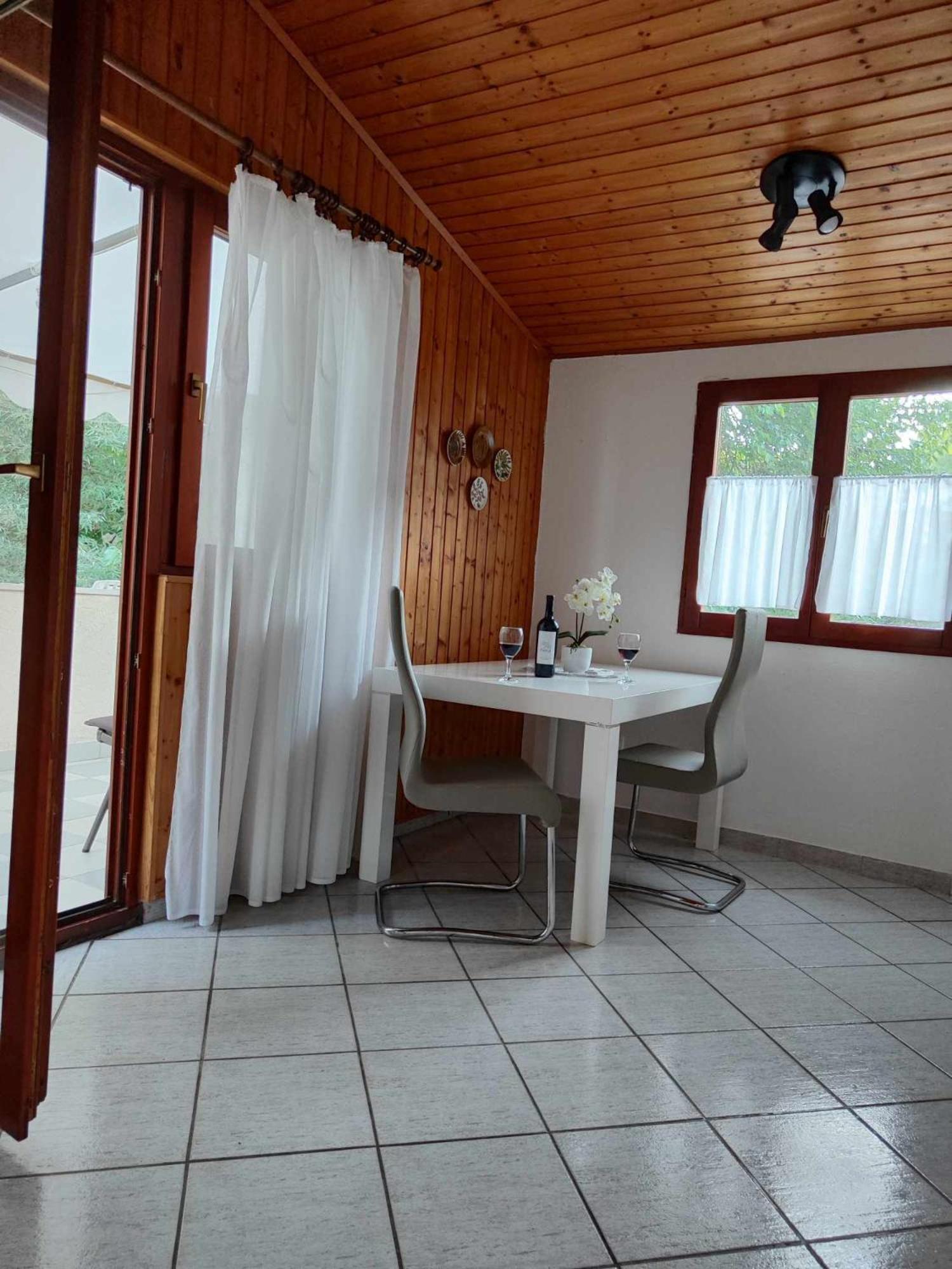 Apartments By The Sea Basina, Hvar - 116 Vrboska Bilik gambar